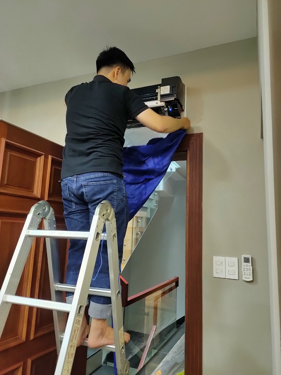 thợ sửa máy lạnh tại Hóc Môn