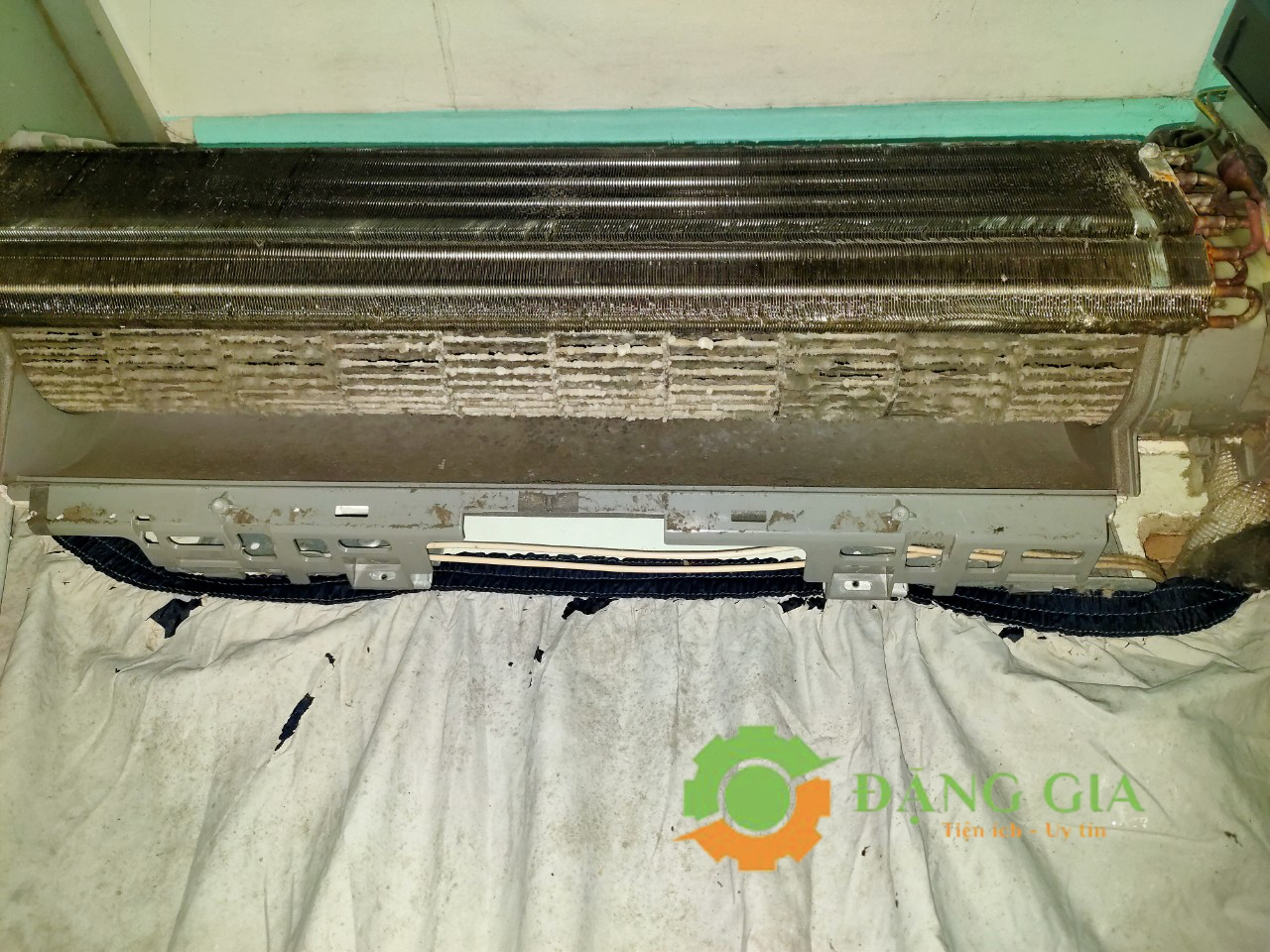vệ sinh máy lạnh trọn gói tại nhà