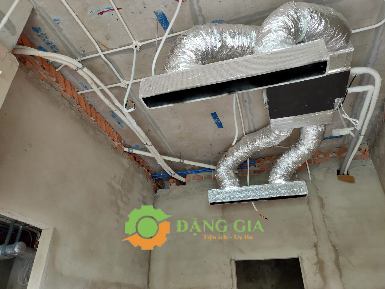 tháo lắp điều hòa âm trần